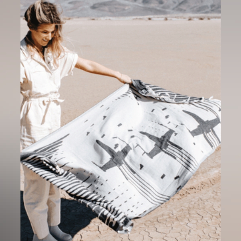 NWT STARWARS SANDCLOUD TOWEL